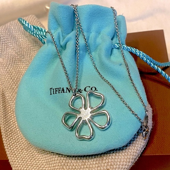 Tiffany & Co Hibiscus Sterling Silver Pendant Necklace - Picture 4 of 8